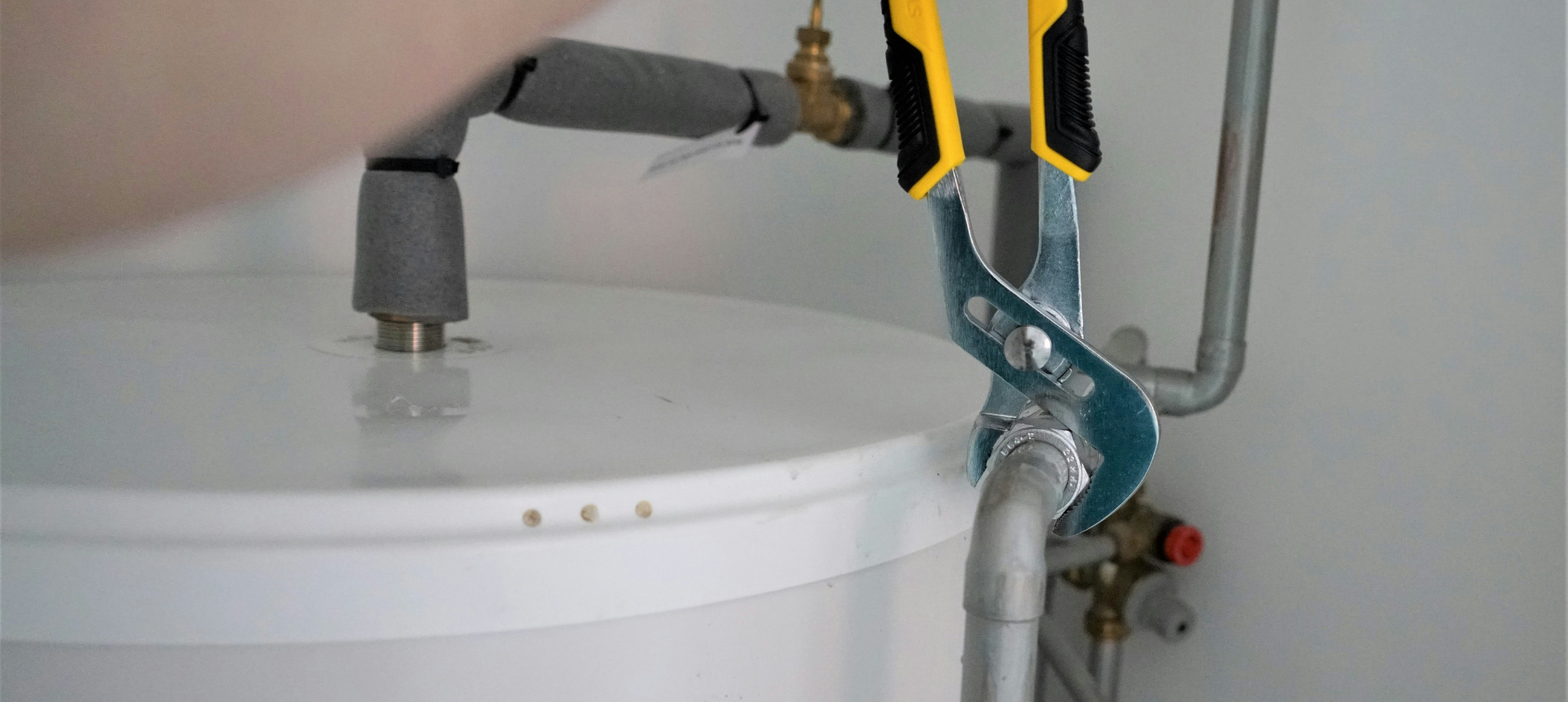 water heater repair and installation in Lutz